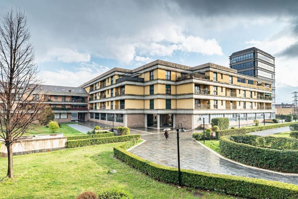 Broletto Park Apartment - Affitti Brevi Italia Lecco Buitenkant foto