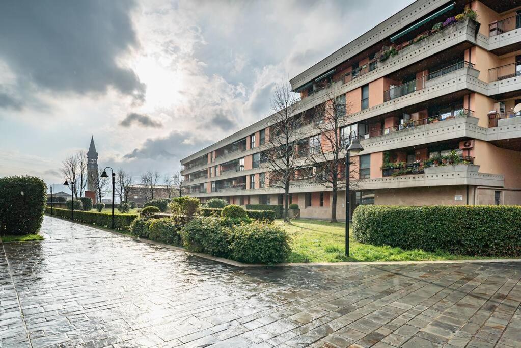 Broletto Park Apartment - Affitti Brevi Italia Lecco Buitenkant foto