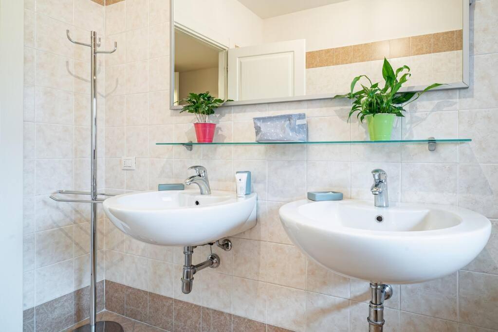 Broletto Park Apartment - Affitti Brevi Italia Lecco Buitenkant foto